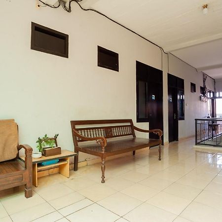 เรดดอร์ซ ชาเรียะห์ แอต เบจิ เดป็อก Hotel ภายนอก รูปภาพ