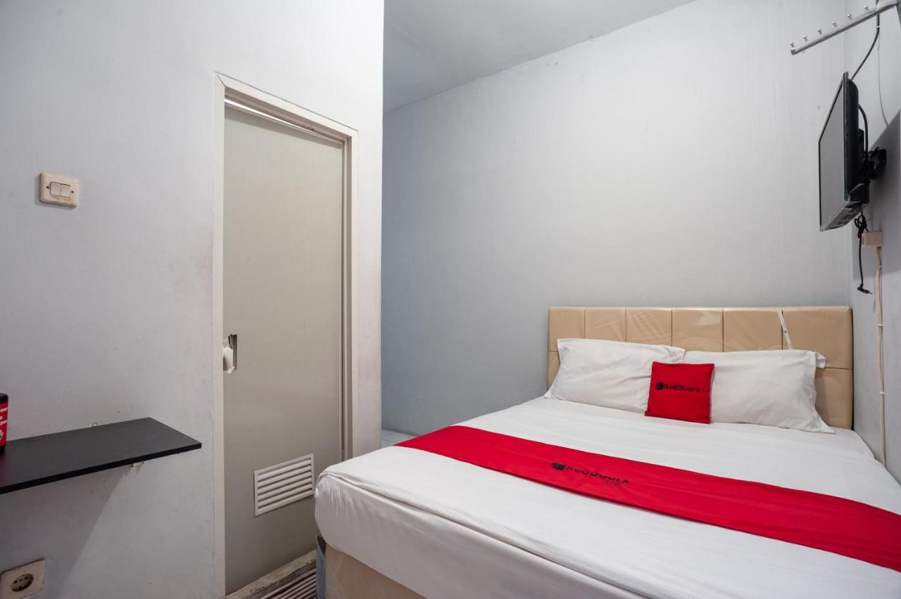 เรดดอร์ซ ชาเรียะห์ แอต เบจิ เดป็อก Hotel ภายนอก รูปภาพ