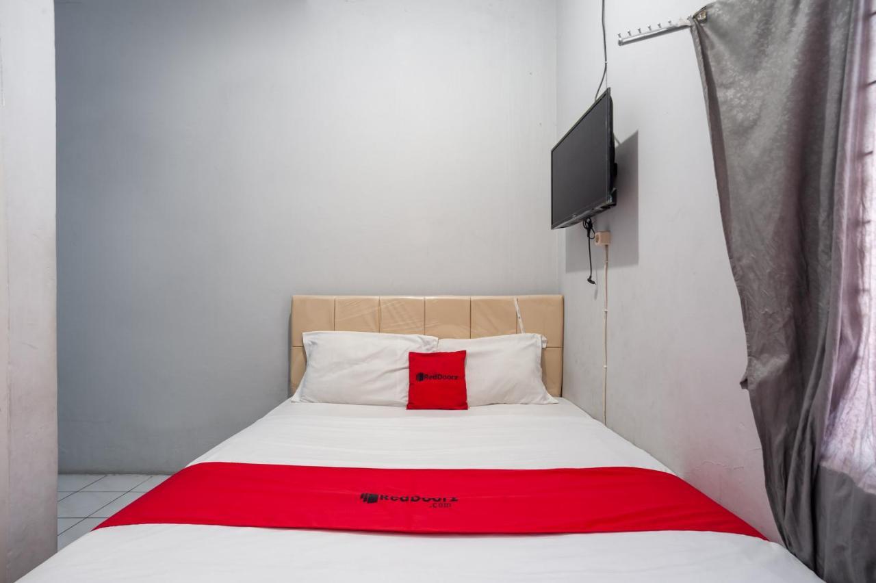 เรดดอร์ซ ชาเรียะห์ แอต เบจิ เดป็อก Hotel ภายนอก รูปภาพ