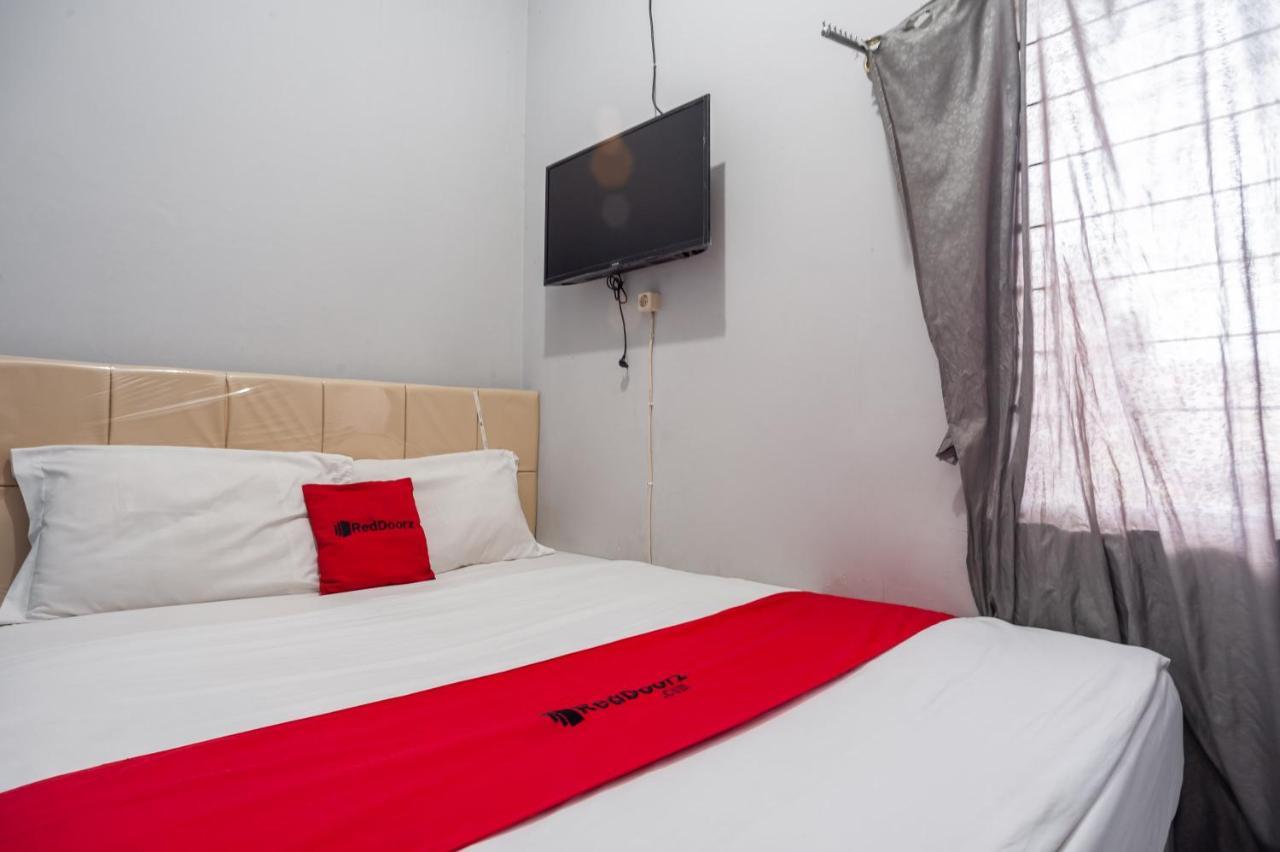 เรดดอร์ซ ชาเรียะห์ แอต เบจิ เดป็อก Hotel ภายนอก รูปภาพ